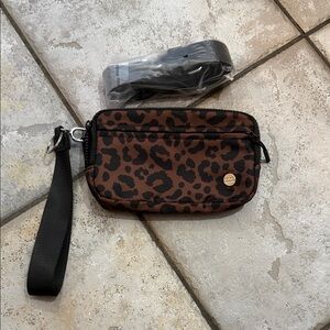 Gold Blush DualMode in Espresso Leopard Wallet/Wristlet/Crossbody RFID protected